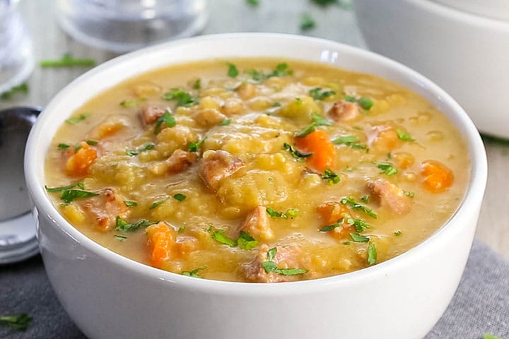 Easy Yellow Split Pea and Bacon Soup: A Comfort Food Classic